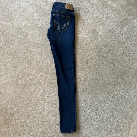 Hollister Super Skinny Jeans - Picture 6 of 6